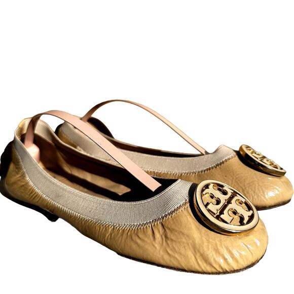 Tory Burch Caroline Patent Leather Medallion Logo Ballet Flats Natural Tan 7.5M - Picture 2 of 6